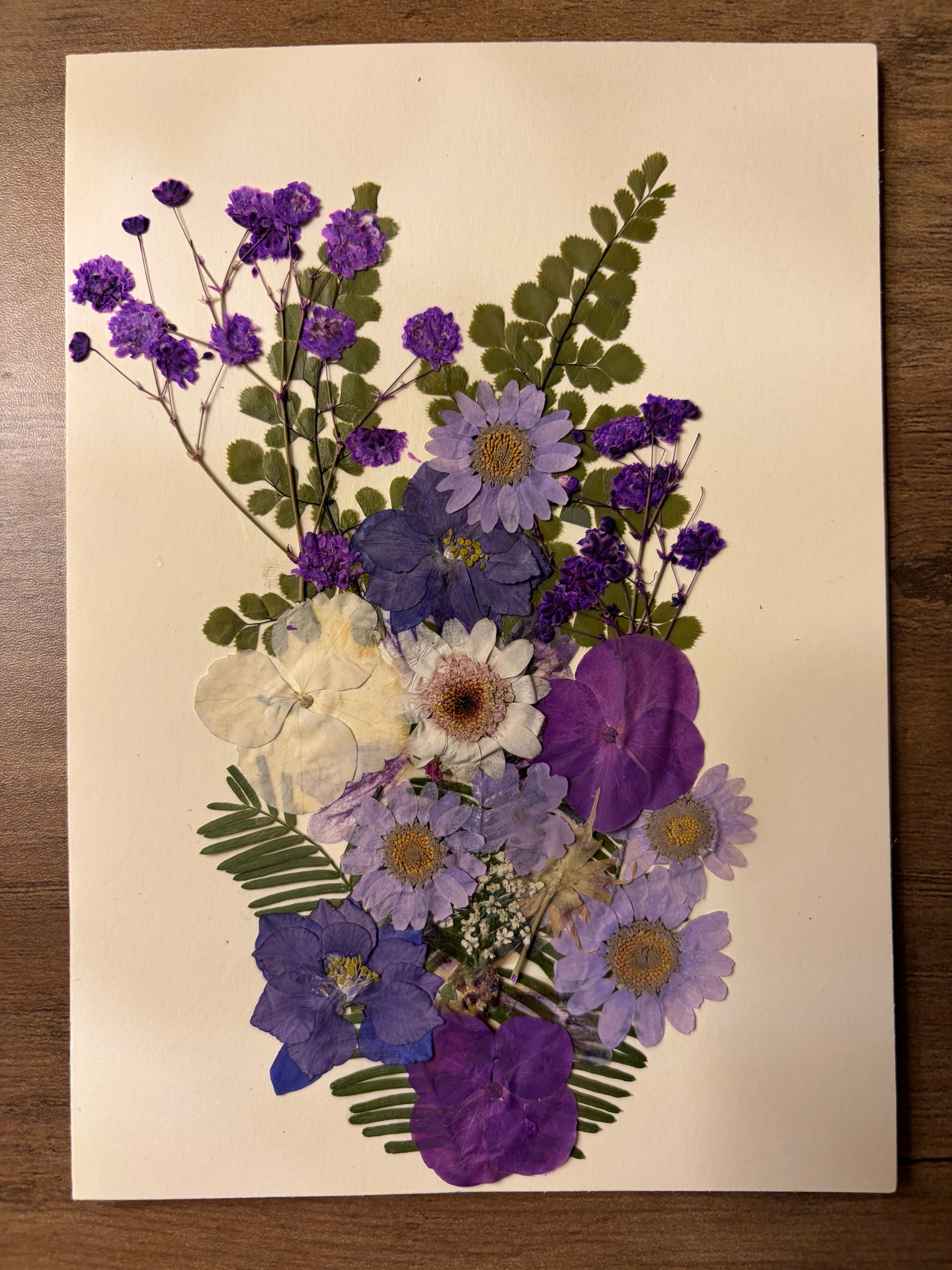 Hand pressed flower cards￼